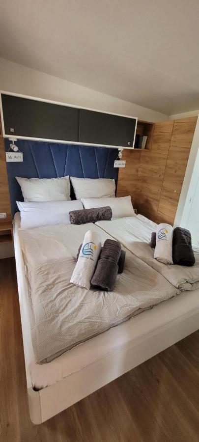 Mobilehome Elena Premium With Pool, Istria Banjole Εξωτερικό φωτογραφία